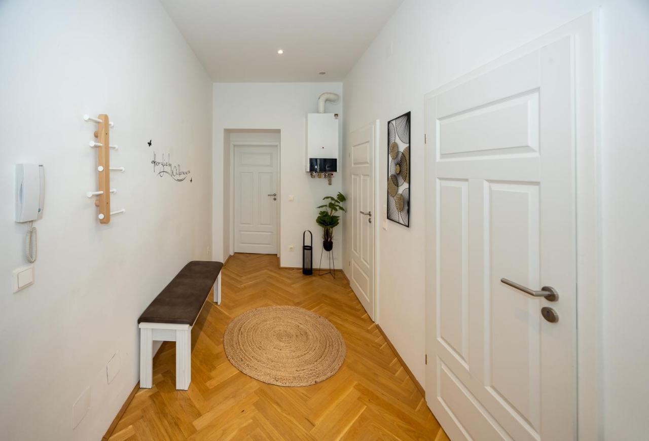 Delightful 1 Bedroom Near Schoenbrunn And Westbahnhof With Big Porch Вена Экстерьер фото
